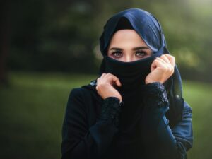 Veil Women