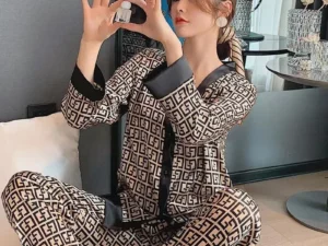 Spring and Summer New Ice Silk Pajamas Homewear Set Girls Long-Sleeved V-Neck Cardigan Simulation Silk Lapel Pajamas Homewear Se