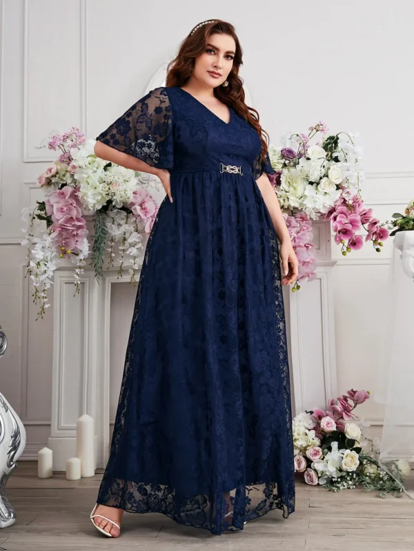 Wow! 2025 New Arrival Plus Size Bridesmaid Lace Dress – Elegant V-Neck & Flare Skirt! ✨ - Image 7