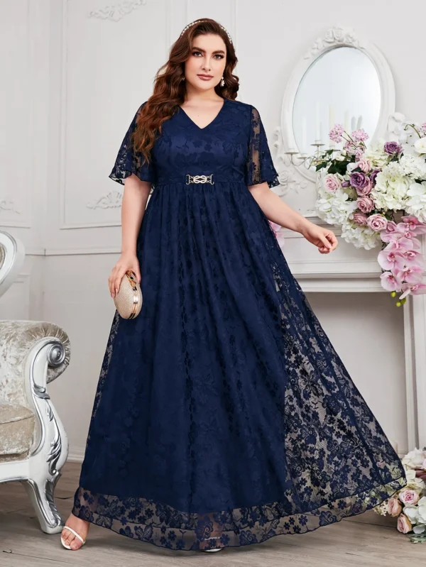 Wow! 2025 New Arrival Plus Size Bridesmaid Lace Dress – Elegant V-Neck & Flare Skirt! ✨