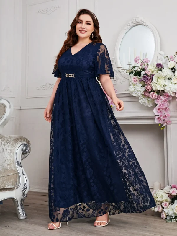 Wow! 2025 New Arrival Plus Size Bridesmaid Lace Dress – Elegant V-Neck & Flare Skirt! ✨ - Image 4