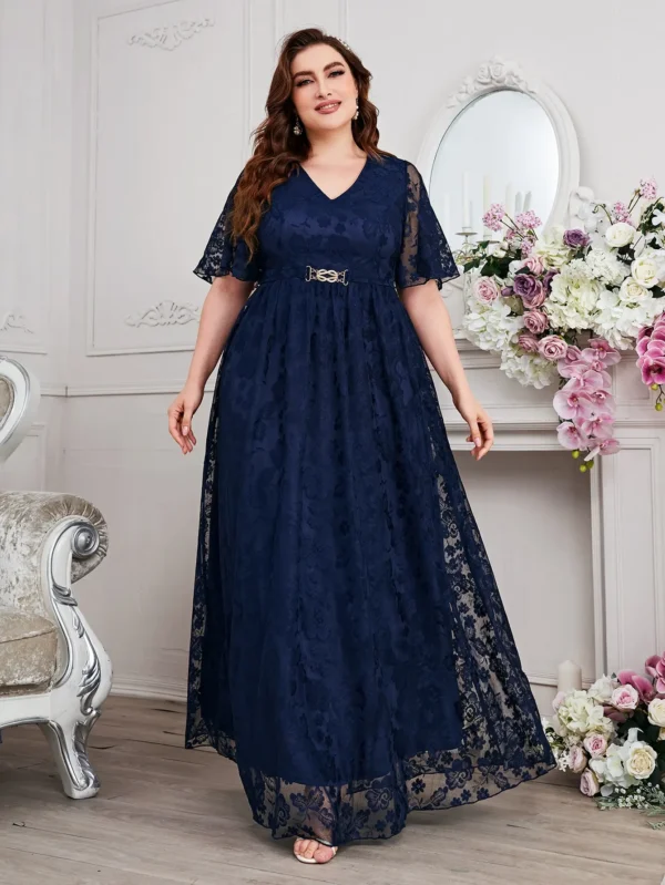 Wow! 2025 New Arrival Plus Size Bridesmaid Lace Dress – Elegant V-Neck & Flare Skirt! ✨ - Image 6