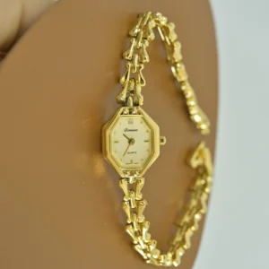 Vintage small dial 2024 New Women's Watch Luxury Elegant Style Inlaid Diamonds Fashionable Bracelet - Image 5