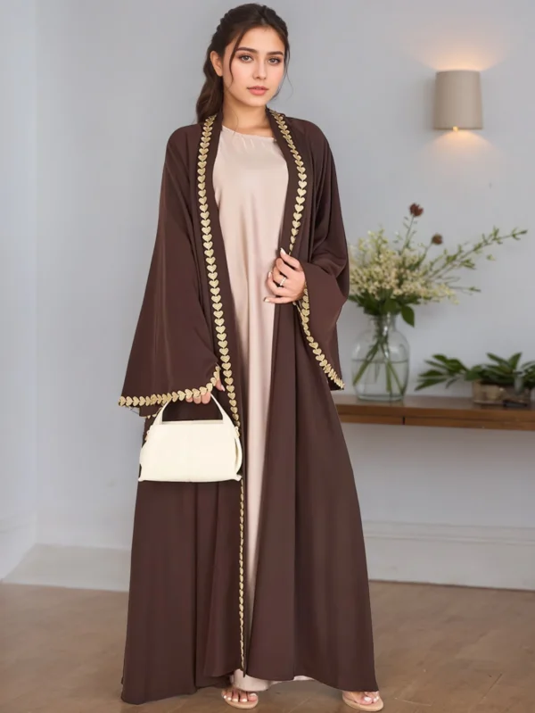 Muslim Womens Abaya with Gold Heart Loose Robe Dress Ideal for Islamic Modest Fashion Daily Wear Prayers Weddings Religiou Event
