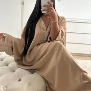 Eid Muslim Long Dress Women Bat Sleeve Caftan Abaya Satin Robe Diamond Party Abayas Ramadan V Neck Kaftan Caftan Jalabiya 2023