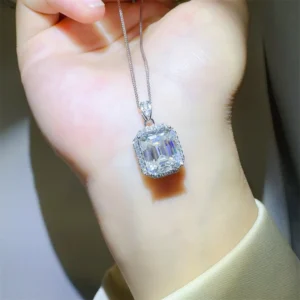 5 Carat Emerald Cut Moissanite Pendant Necklace s925 Silver Moissanita Plate Pt950 Neck Chain Jewellery Pass Diamond Test GRA - Image 6