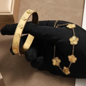 RAKOL Miniamlist 316L 18k Gold Plated Flower Bracelet Plum Blossom Cuban Chain Bracelets For Women Daily Workday Jewelry Gift - Image 5