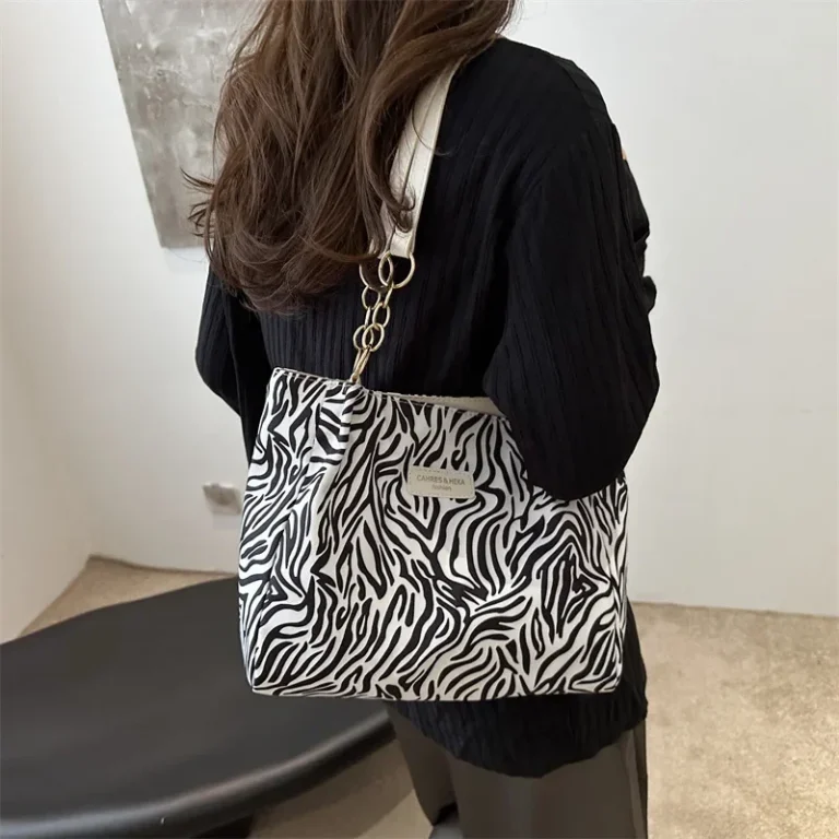 Hot Sale Of The Season New Korean Style Large Capacity Canvas Women's Shoulder Bag Casual Fashion Handbag Tote Bag Zipper Closur - Image 5