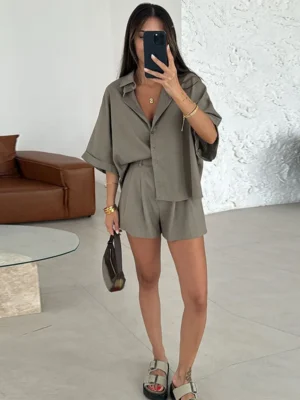 Loose Shorts Sets Women Loose Lapel Single Breasted Half Sleeve Shirt Pleated Short Pants 2 Pieces 2025 Summer Beach Outfits