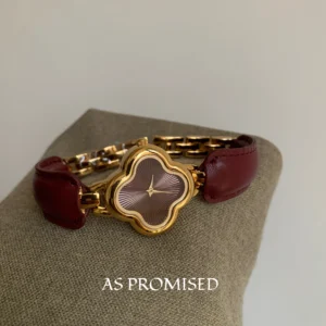 New belt women's watch flower dial fashionable light luxury bracelet, gift for girlfriend, party jewelry