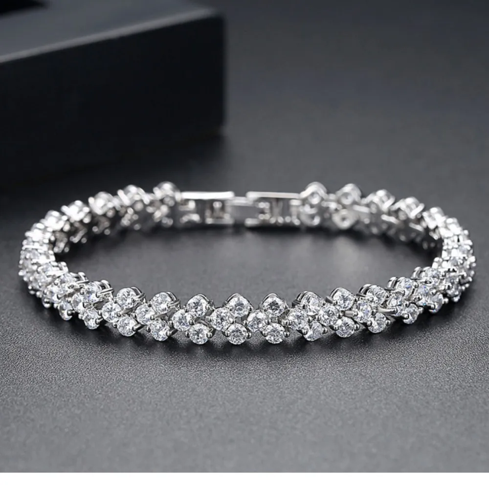 Water Drill Heart Encrusted Roman Bracelet Minority Design Sense Ins Simple Crystal Zircon Wedding Bracelet - Image 3