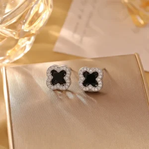 Ultra-Shiny Zircon Four-Leaf Clover Earrings Trendy Summer 2025 High-End Sensation Unique Design Elegant Versatile Ear Jewelry - Image 3