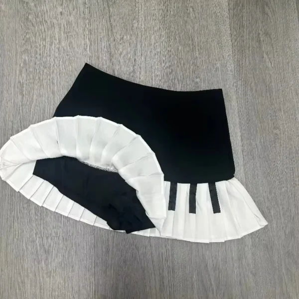 Spring black and white spliced women's short skirt with sweet and spicy style pleated skirt and waist cinching skirt - Image 3