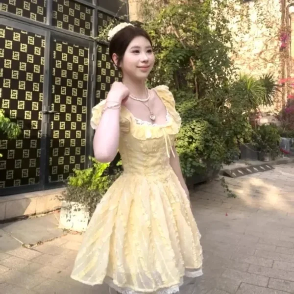 Summer 2025 French Sweet Soft Yellow Square Collar Bubble Sleeve Dress Women's Waist Inward Slimming Fluffy Skirt Dress - Image 5