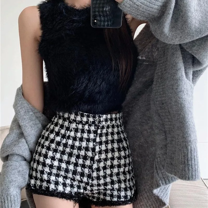 Solid Fur Tanks Women Sleeveless O-neck Simple Basic Sexy Streetwear Chic Harajuku Hot Nightclub Female Short Fashion Cloth Lady - Image 5