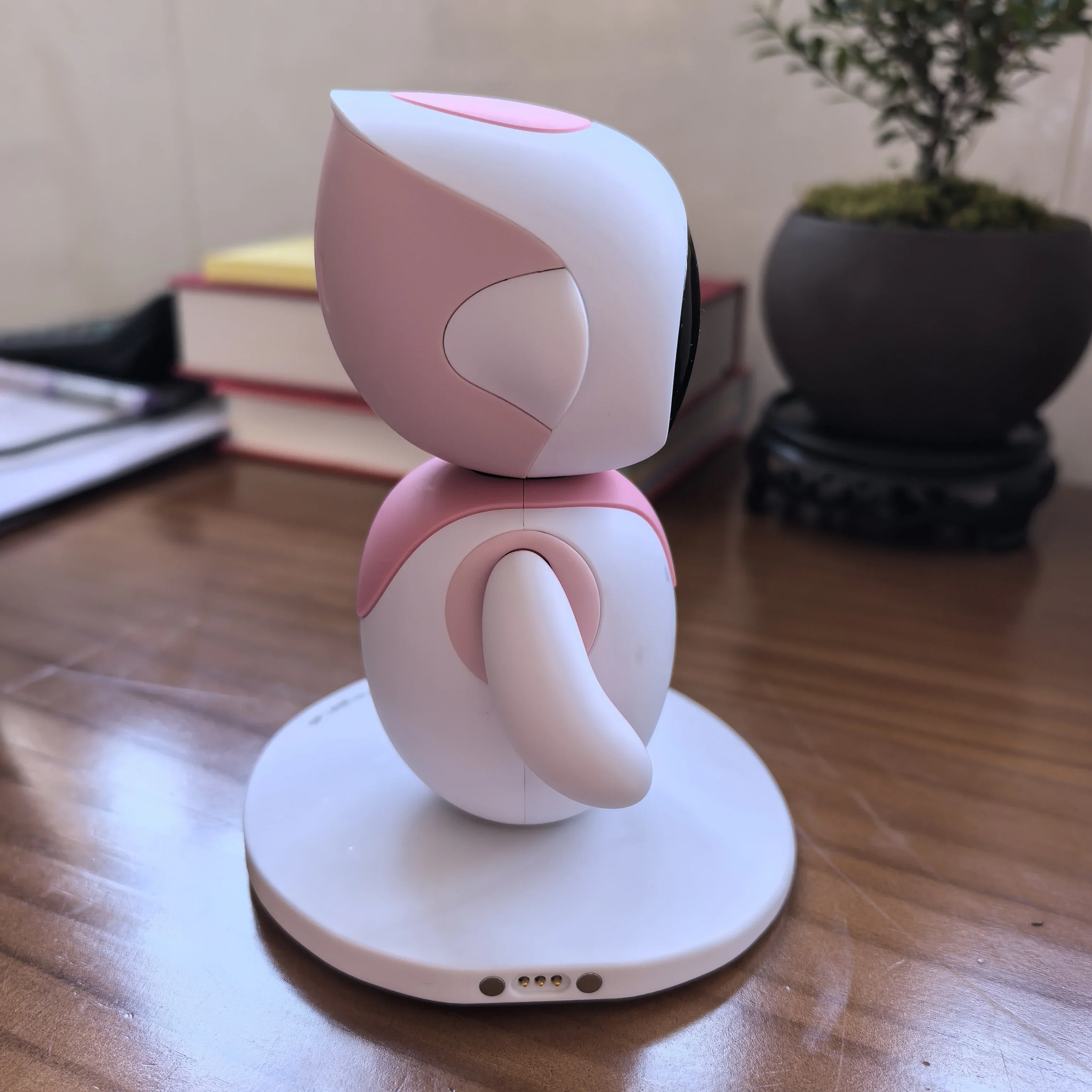 Eilik A Cute Robot Pets Toys with Abundant Emotions Animations and Mini Games Your Perfect Desk Touch Interactive Companion - Image 4