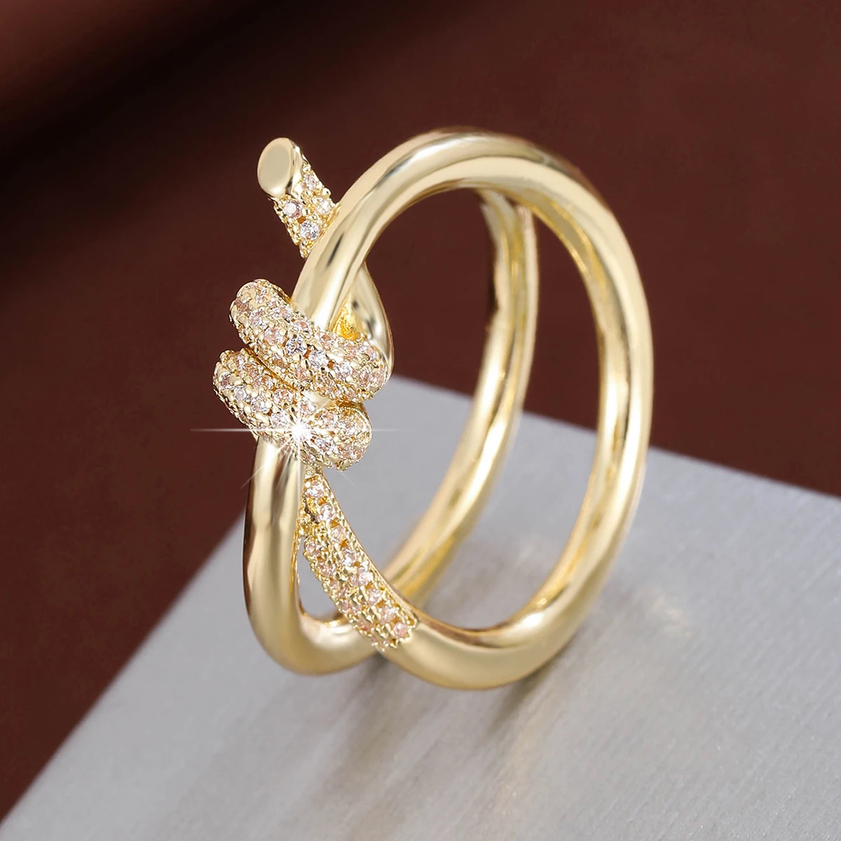 Fashion Classic Knot Shaped Ring Women'S Cz Copper Ring For Gift Daily Wear
